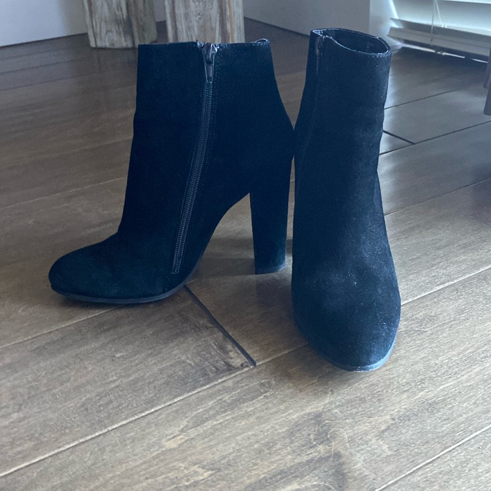 Stev madden suede booties